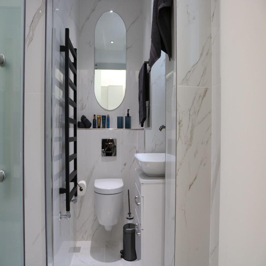 Phaedrus Living: City Center Luxury Flat Clarewood Londen Buitenkant foto